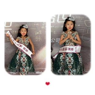 李佳颍，一年特色一班，2018环球小天使，B组，亚军。2019国际少儿模特明星盛典，A组，冠军